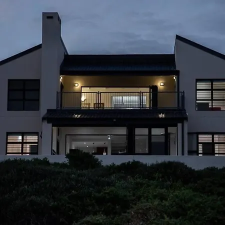 Pearl Haven, Coastal Comfort Just Steps From The Shore! Yzerfontein Exterior photo