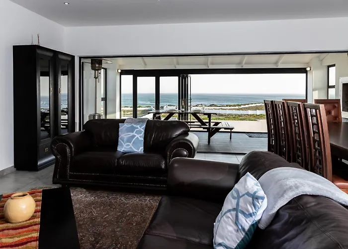 Pearl Haven, Coastal Comfort Just Steps From The Shore!