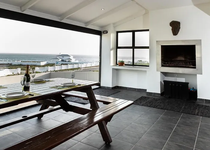 Pearl Haven, Coastal Comfort Just Steps From The Shore!