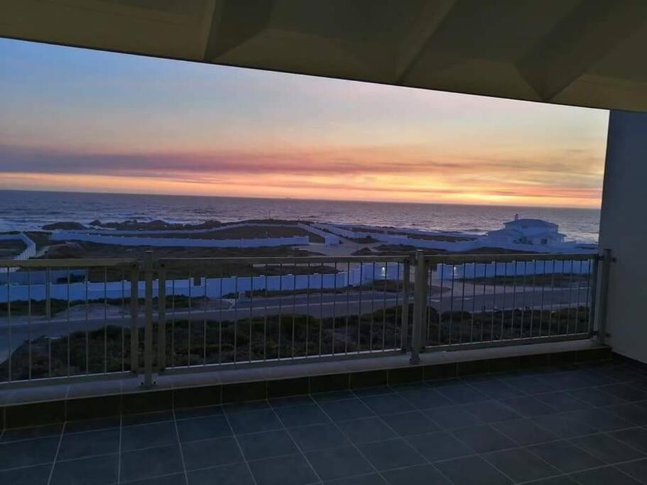 Pearl Haven, Coastal Comfort Just Steps From The Shore! * Yzerfontein