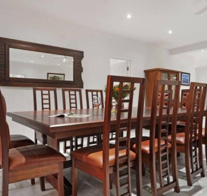 Pearl Haven, Coastal Comfort Just Steps From The Shore! Yzerfontein