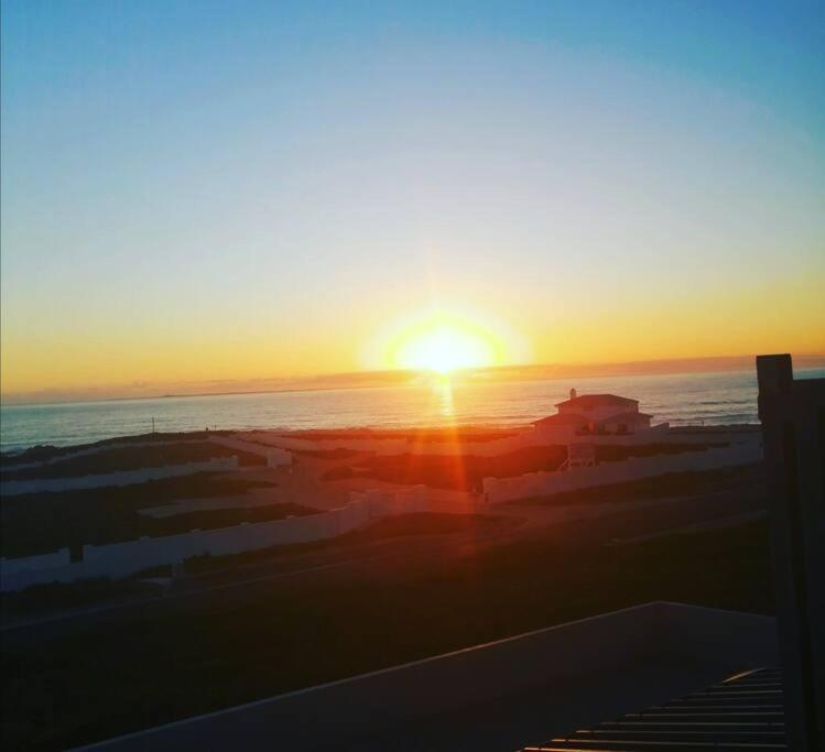 Pearl Haven, Coastal Comfort Just Steps From The Shore! Holiday home Yzerfontein